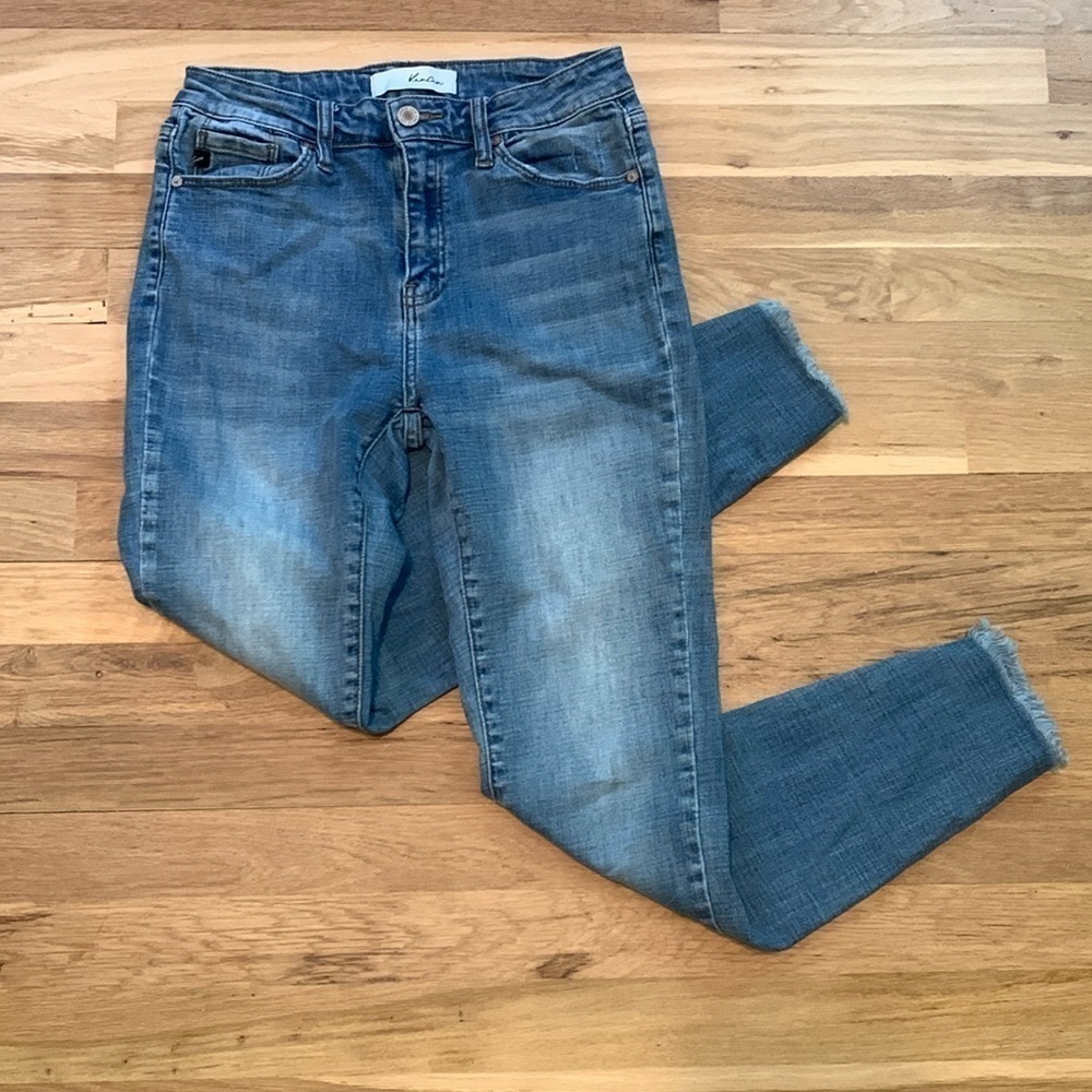 KanCan Mid-Rise Cropped Skinny Medium Wash Denim Jeans Women’s 7/27